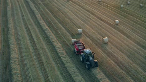 Tractor-Baling-Straw