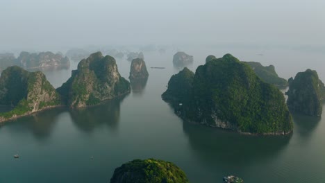 Ha-Long-Bay-by-Air-26